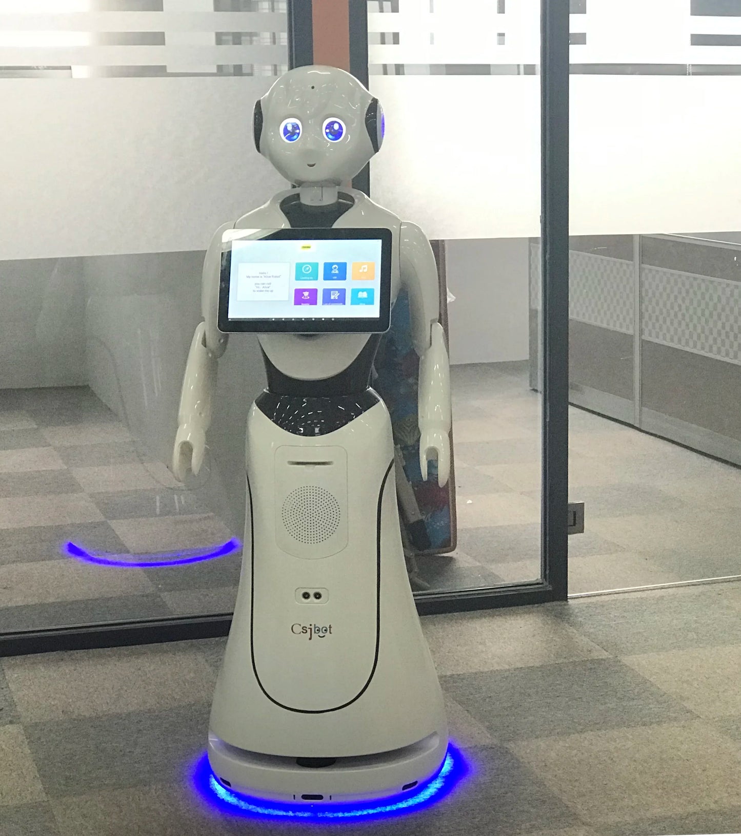 Humanoid AI Smart Guest and Welcome Robot for Airport